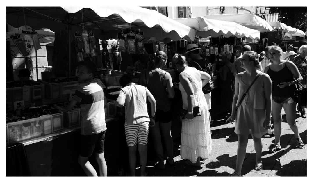 MARCHÉ DE LORGUES