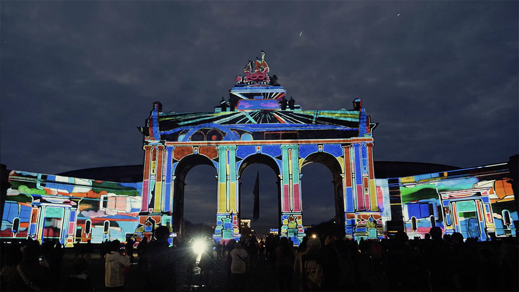 DOOM SCROLL ODYSSEY, Arcades du Cinquantenaire, Bruxelles, Belgique – février 2024
